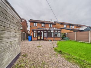 Photo 27- click for photo gallery